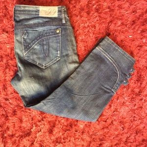 Level 99 Straight size 32 jeans